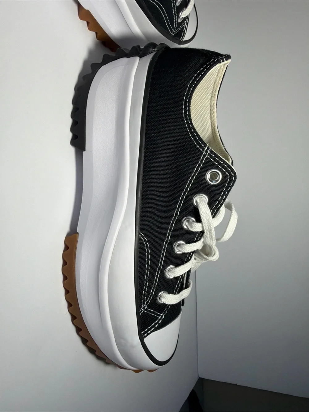 Run Star Converse Hike Low 'Black Gum' 168816C Unisex
